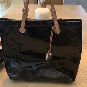 Black Michael kors tote